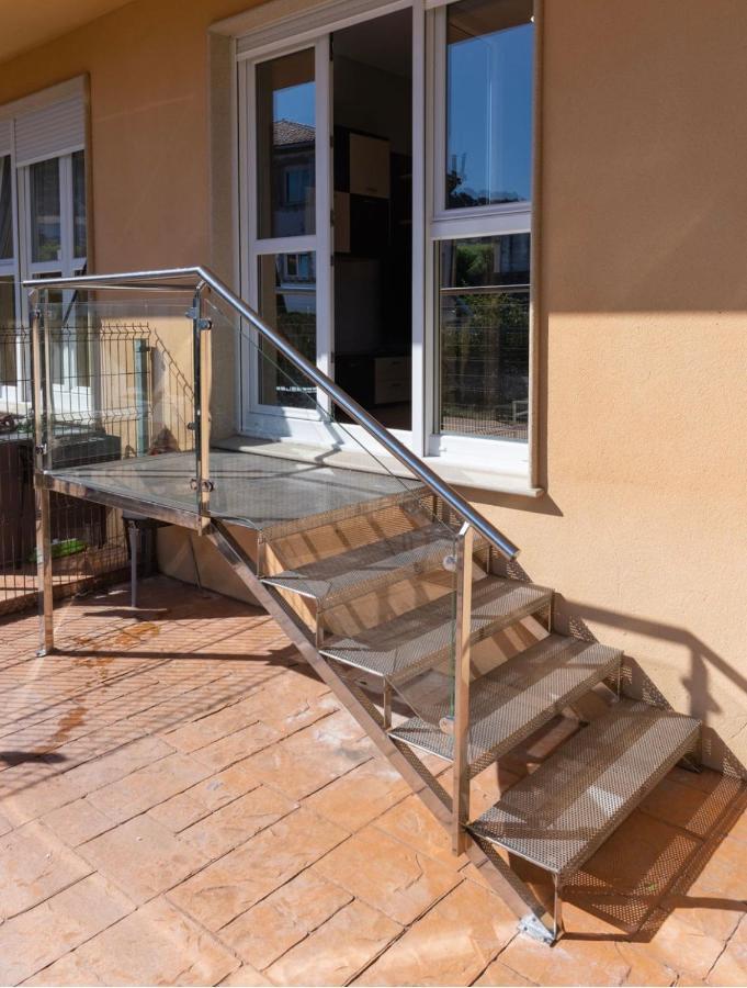 Apartamento Tira Финистере Екстериор снимка